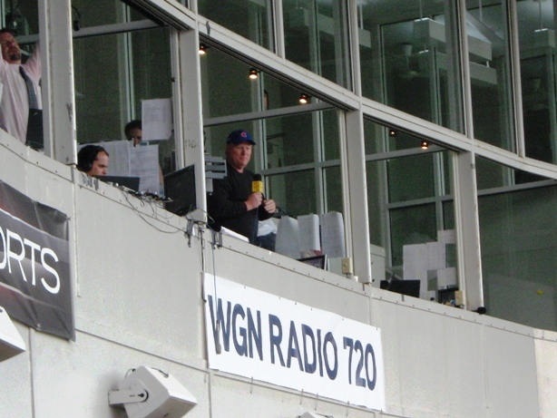 wrigley field tips seventh inning stretch