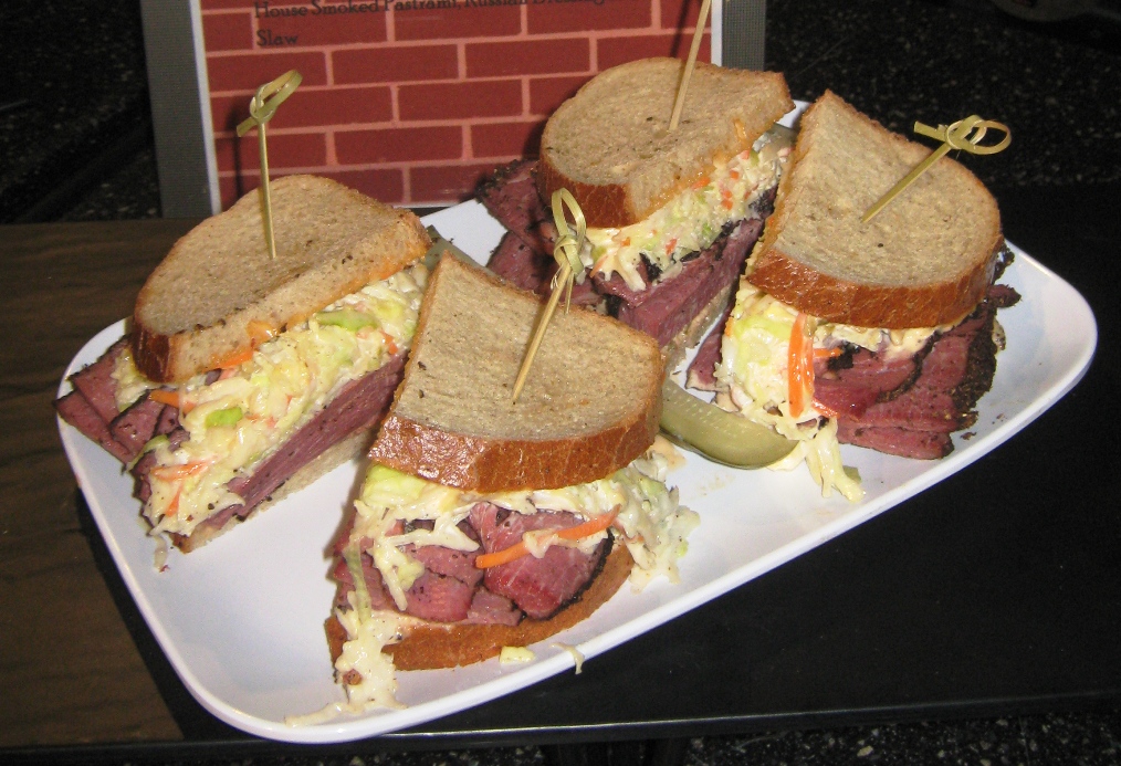 citizens bank park food alley pastrami