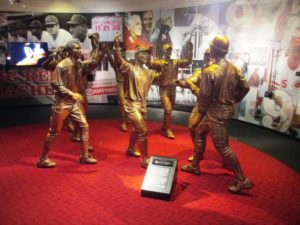 black sox scandal reds statues