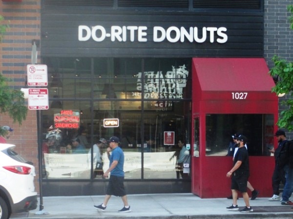 Do-Rite Donuts Wrigley 059