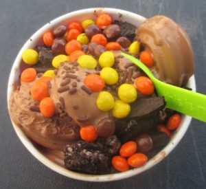 pnc park food options menchies yogurt