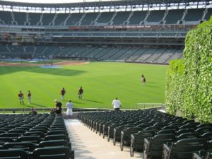 guaranteed rate field seating tips outfield