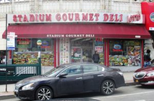 gifts for yankees fans tote bag