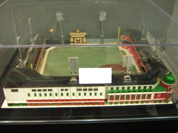 hall of fame club citizens bank park