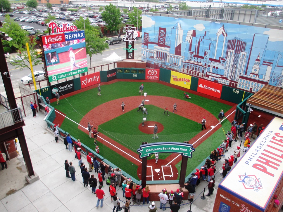 bring the kids to citizens bank park