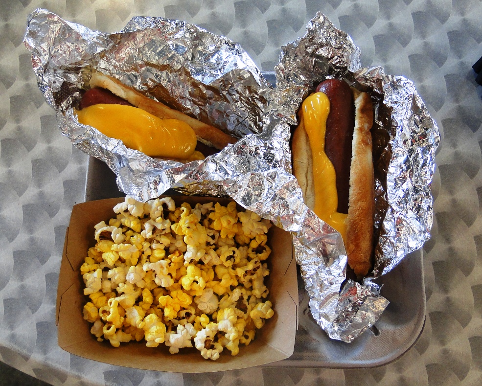 baltimore orioles hot dogs
