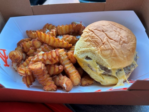 what to eat at a mets game nathan's fries cheeseburger