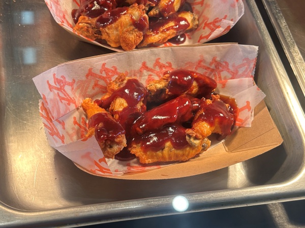 citi field food 2026 swingin wings