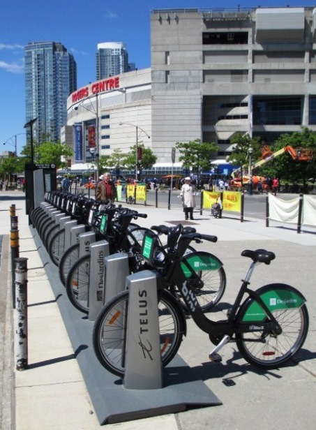 how to get to rogers centre toronto bikeshare