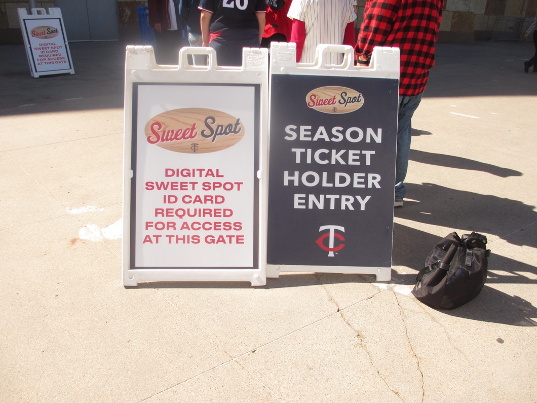How To Save Money On Minnesota Twins Tickets