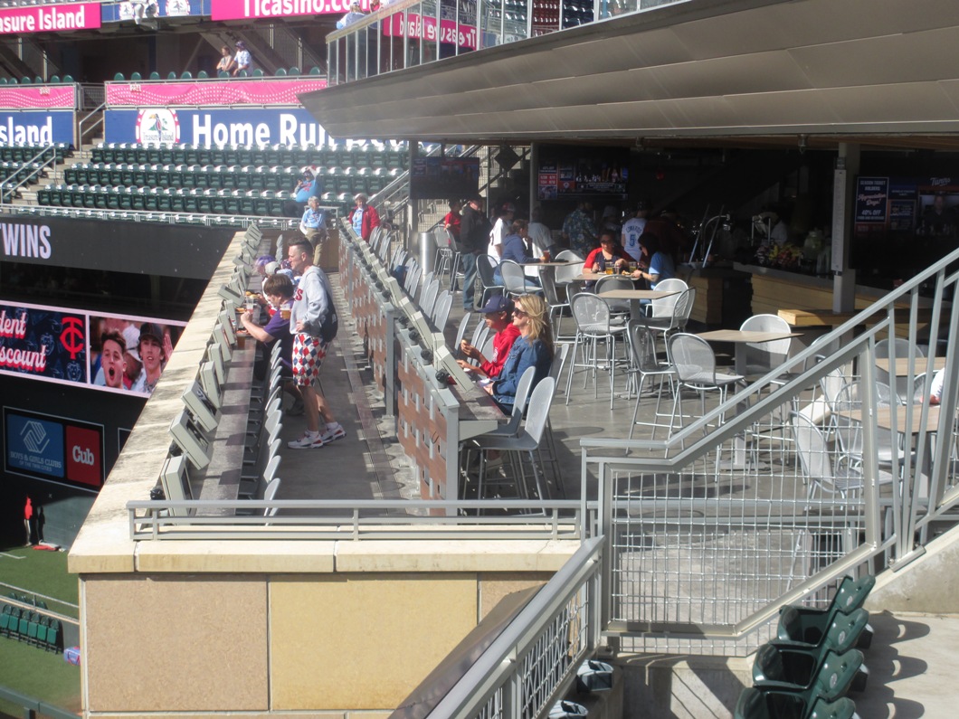 minnesota twins premium seating delta sky360 suite