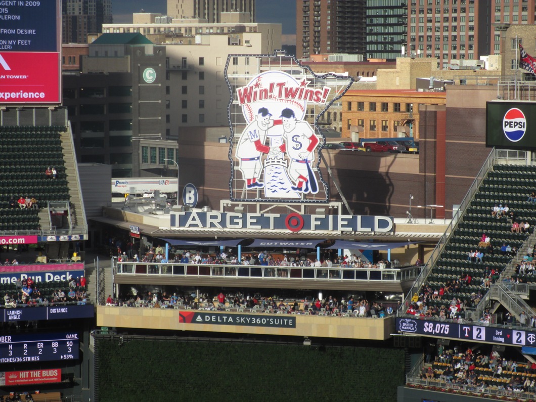 target field seating guide center field pavilion