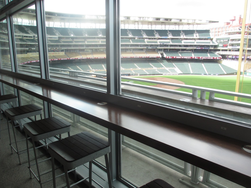 truly on deck seating target field