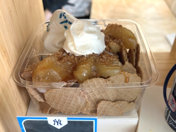 apple pie nachos yankees food