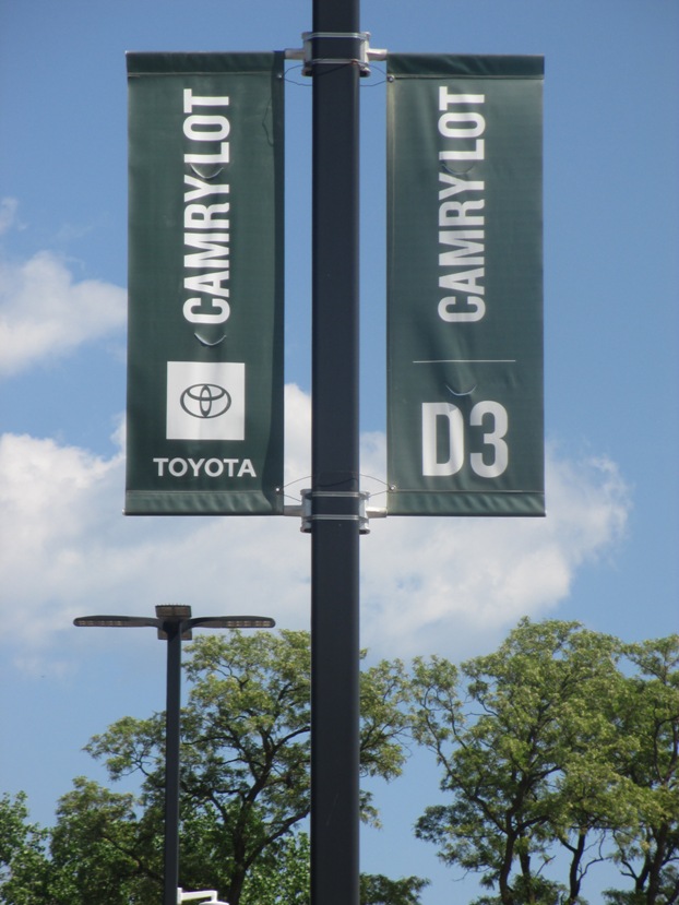 chicago cubs game parking tips