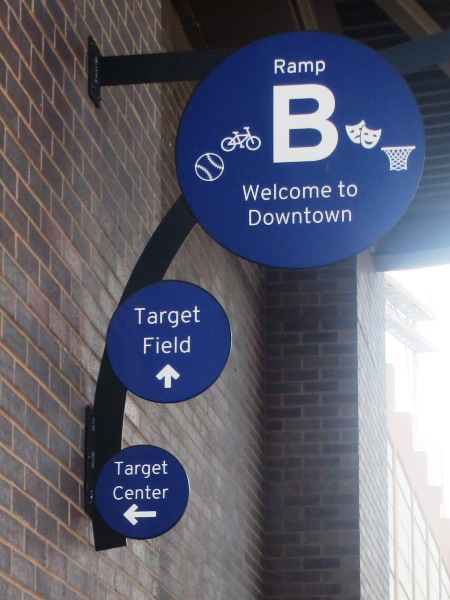 Minnesota Twins game parking tips
