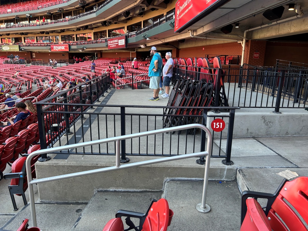 st louis cardinals accessible seats