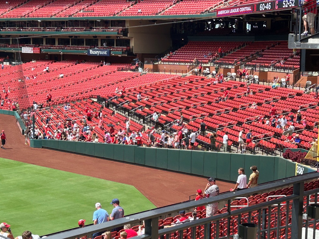 Busch Stadium seating tips field level