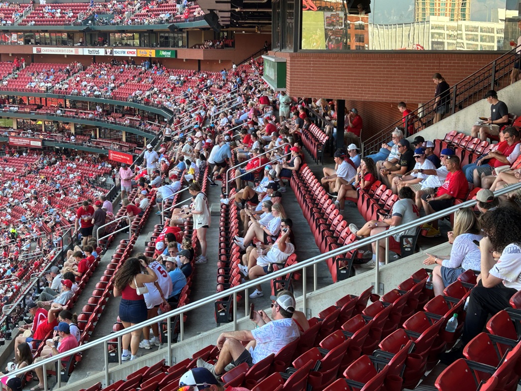 Busch Stadium seating tips redbird club