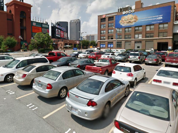 st louis cardinals parking lot
