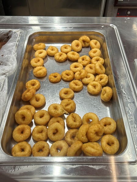 st louis cardinals food freddy's custard dinger's donuts