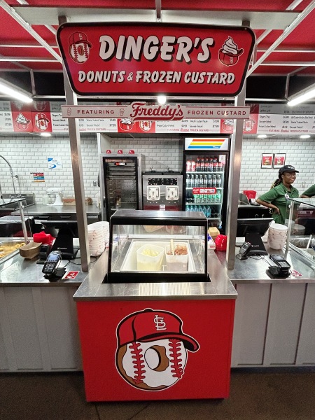 busch stadium food dinger's donuts