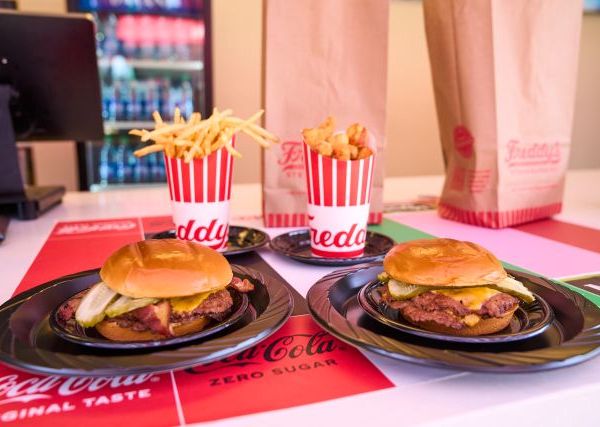 Freddys Burgers busch stadium food