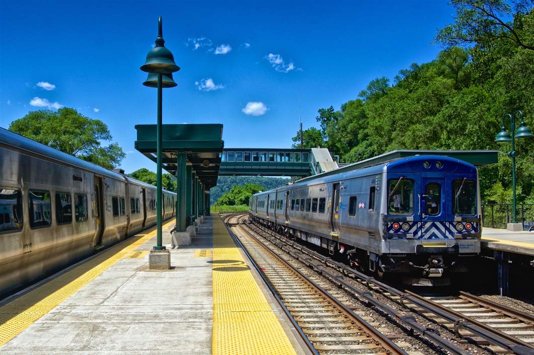 how to get to citi field new york mets train