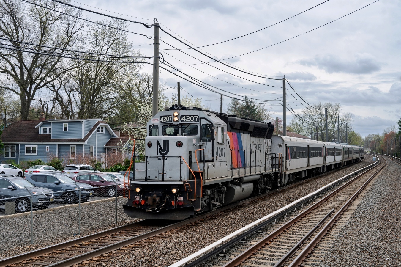 nj transit atlantic city line to phillies game