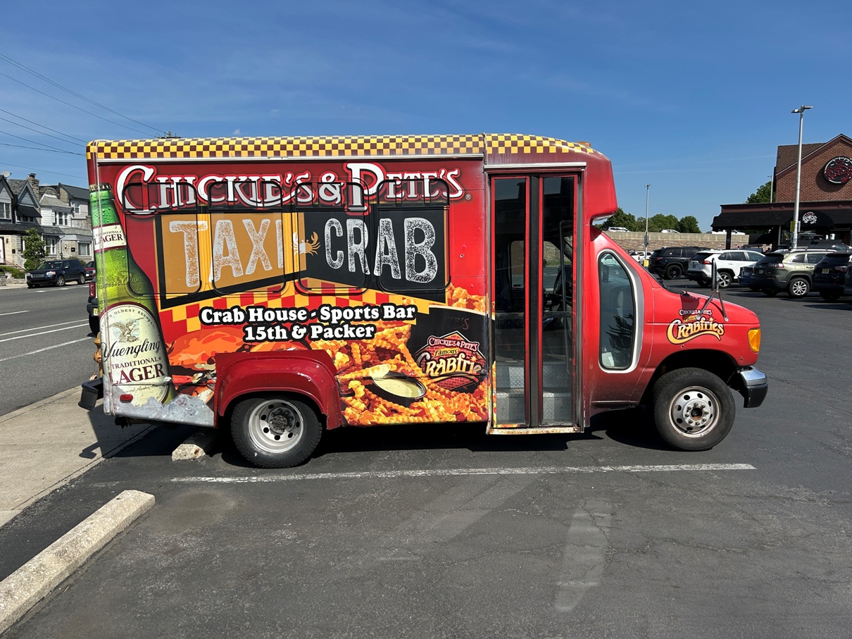 taxi crab phillies games 