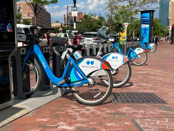 Bluebikes Kenmore Station 935