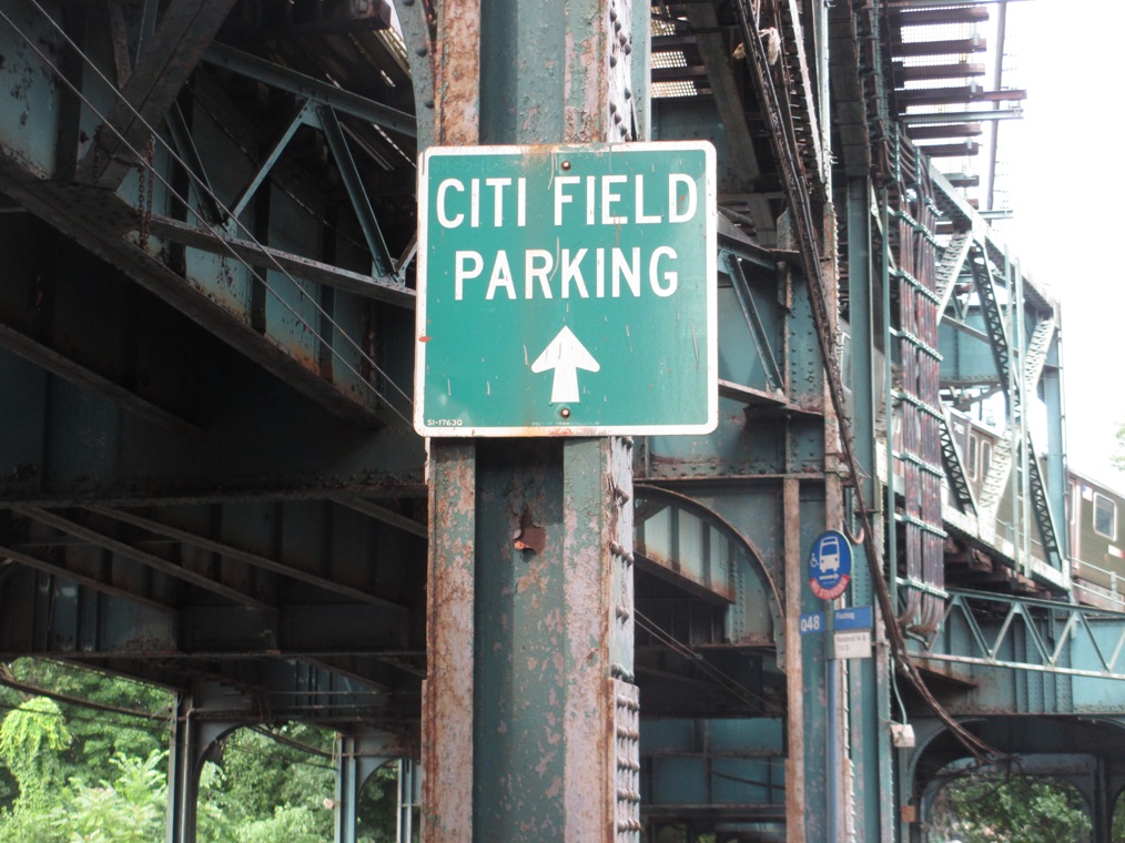 citi field parking 7 train