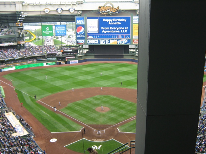 uecker seats american family field