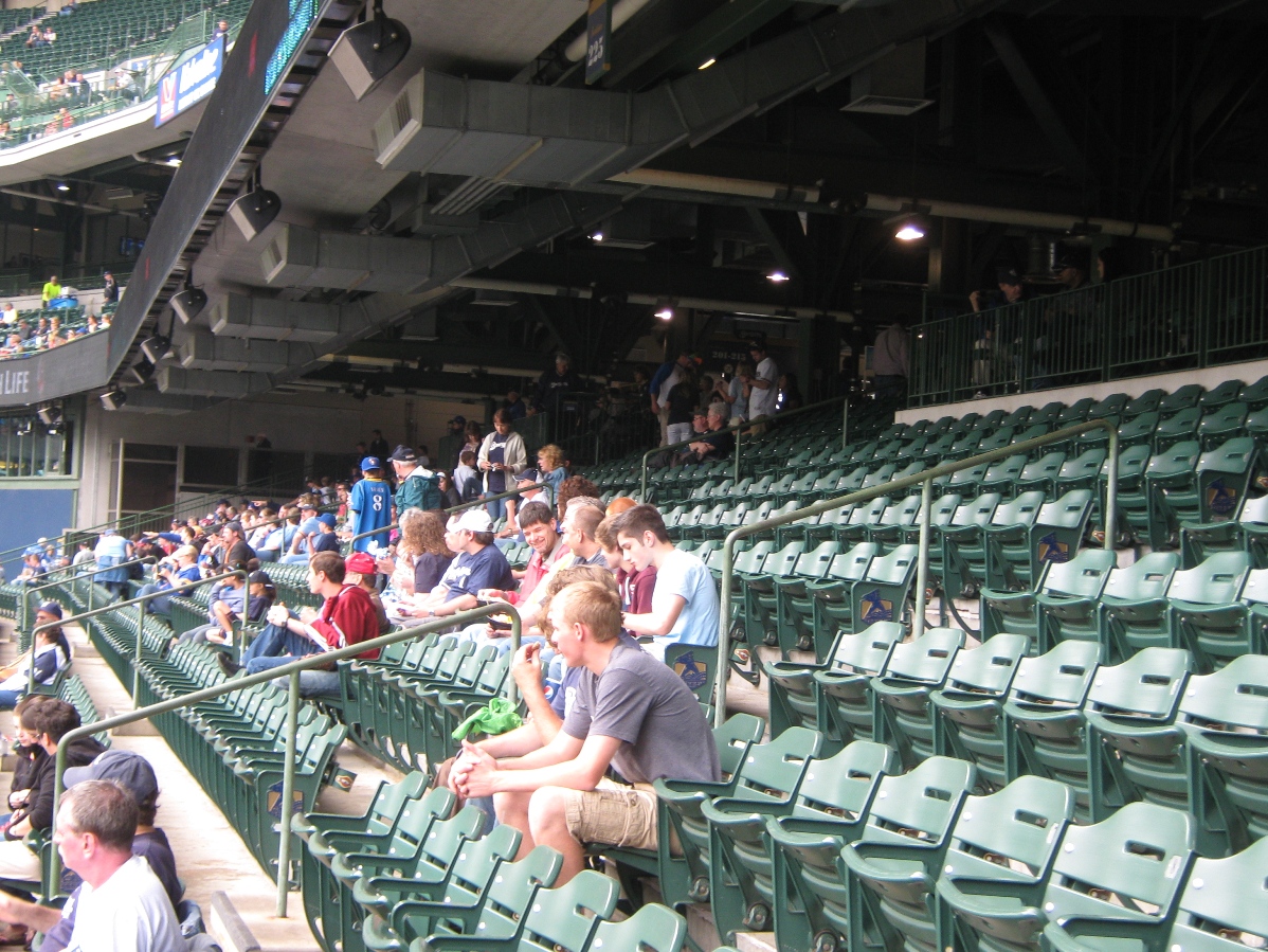 field level milwaukee brewers seats