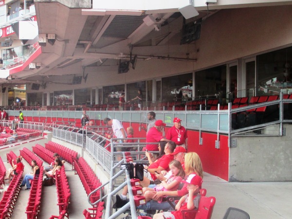 cincinnati reds press club seating